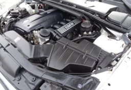 2013 BMW 3 Series - Image 46