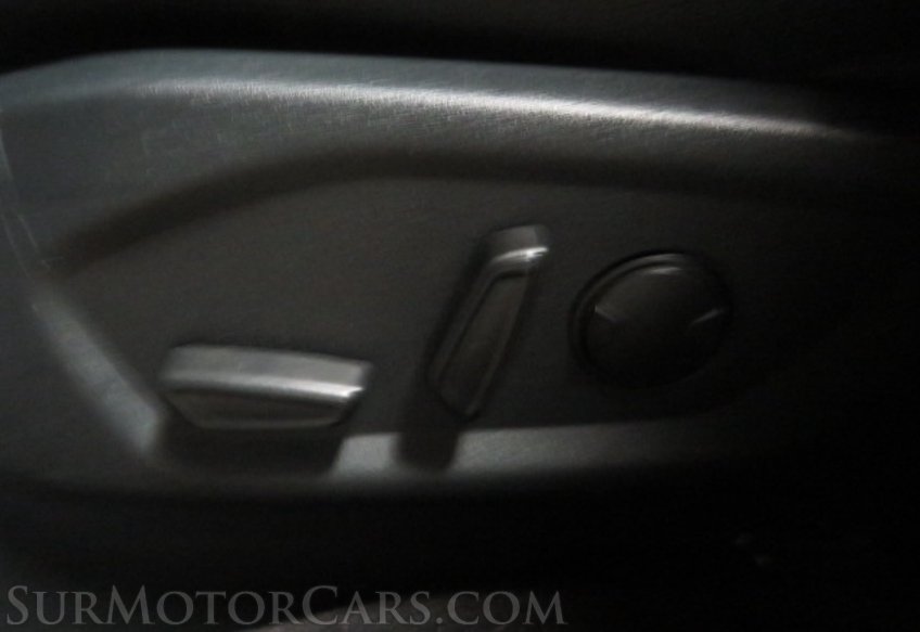 2019 Ford Explorer - Image 41