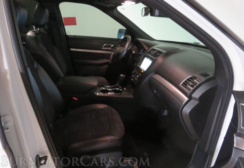 2019 Ford Explorer - Image 44