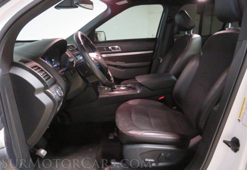 2019 Ford Explorer - Image 40