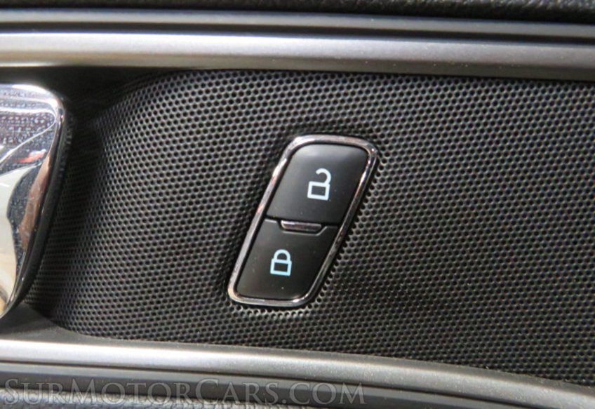 2019 Ford Explorer - Image 25