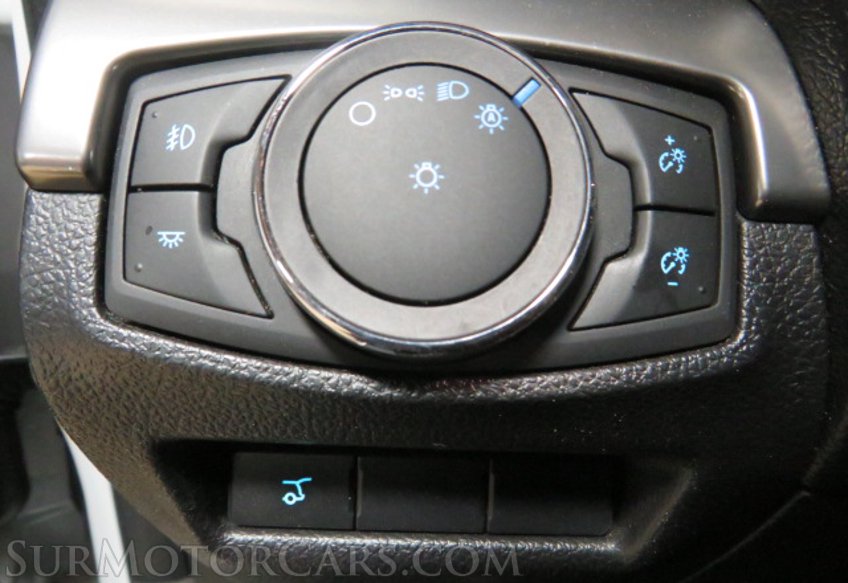 2019 Ford Explorer - Image 15