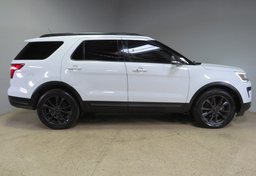 2019 Ford Explorer - Image 12