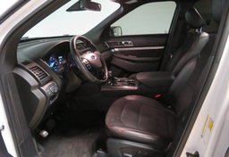 2019 Ford Explorer - Image 42