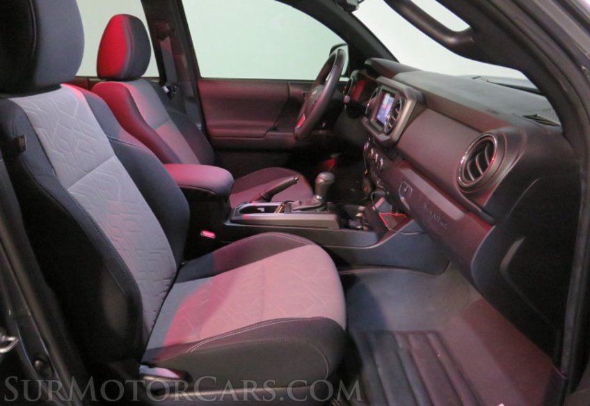 2021 Toyota Tacoma - Image 30