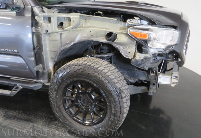 2021 Toyota Tacoma - Image 11