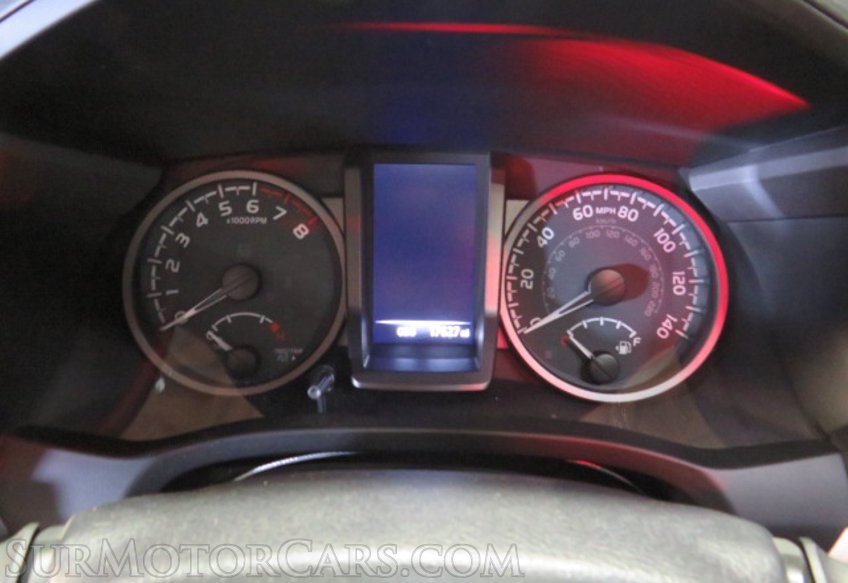 2021 Toyota Tacoma - Image 39