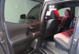 2021 Toyota Tacoma - Image 23