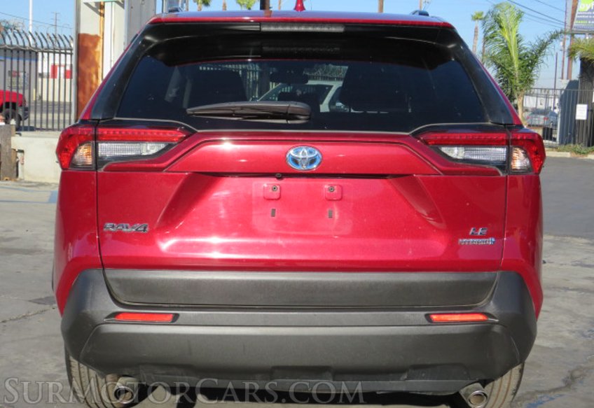 2020 Toyota RAV4 - Image 12