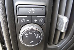 2019 Chevrolet Silverado 1500 - Image 35