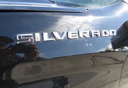 2019 Chevrolet Silverado 1500 - Image 18