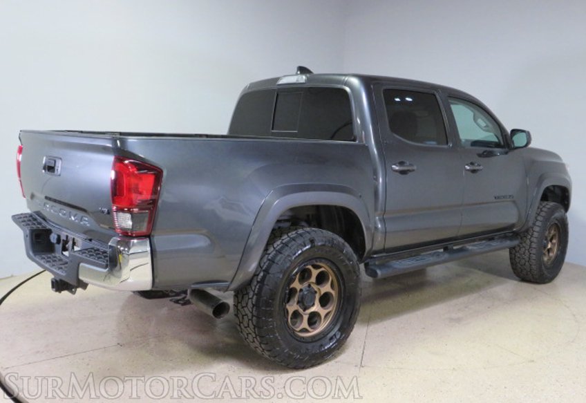 2020 Toyota Tacoma - Image 8