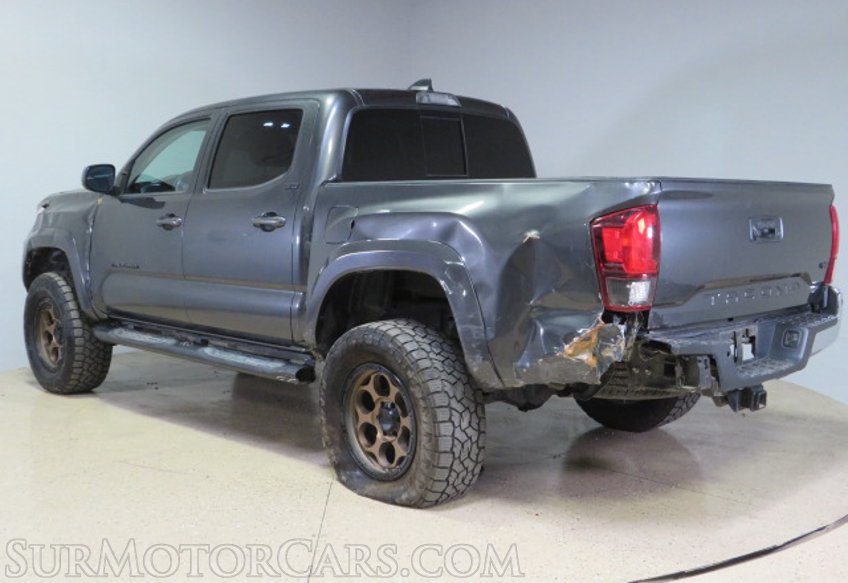2020 Toyota Tacoma - Image 5