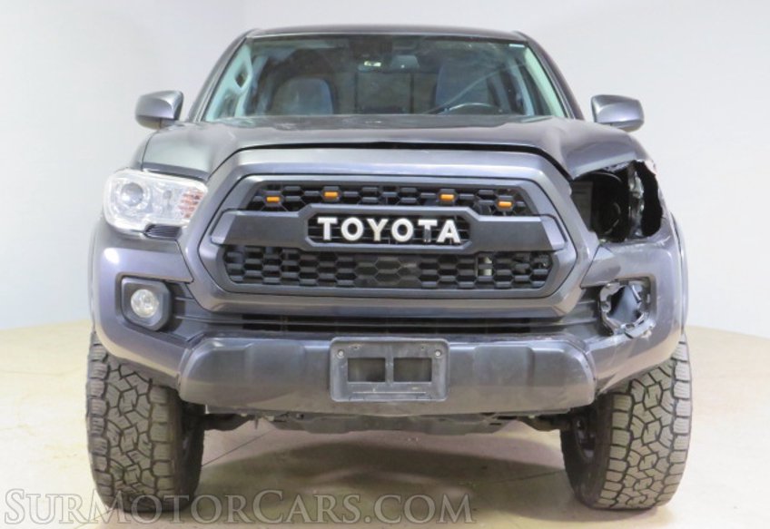 2020 Toyota Tacoma - Image 11