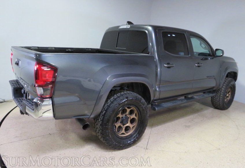 2020 Toyota Tacoma - Image 6