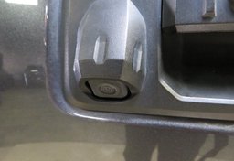 2020 Toyota Tacoma - Image 17