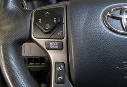 2020 Toyota Tacoma - Image 32