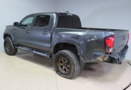 2020 Toyota Tacoma - Image 7