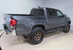 2020 Toyota Tacoma - Image 6
