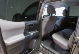 2020 Toyota Tacoma - Image 27