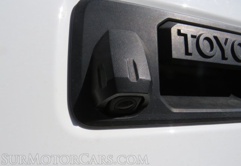 2021 Toyota Tacoma - Image 16