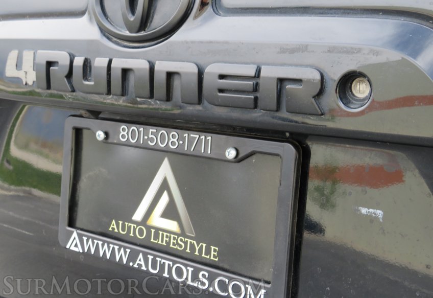 2017 Toyota 4Runner - Image 31