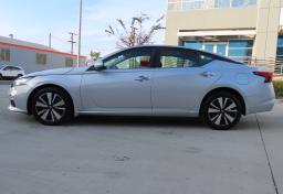 Thumbnail of 2021 Nissan Altima