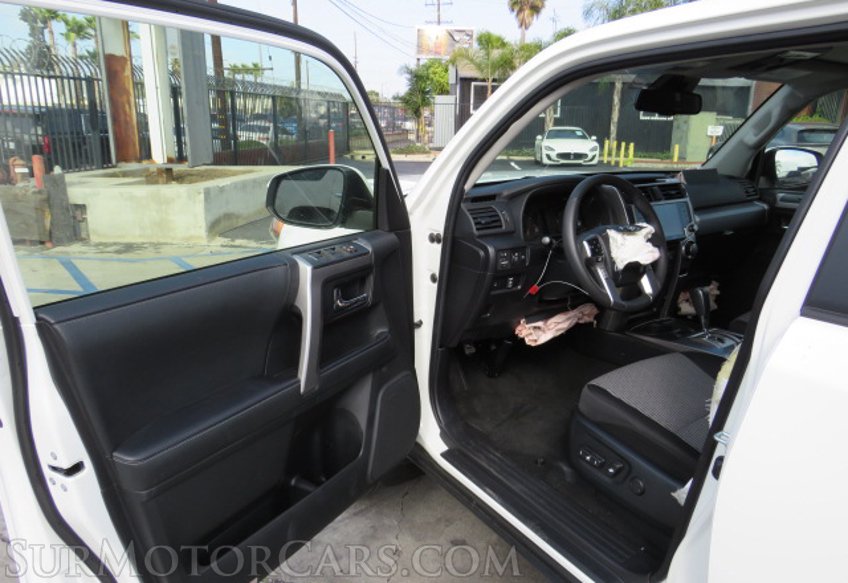 2021 Toyota 4Runner - Image 21