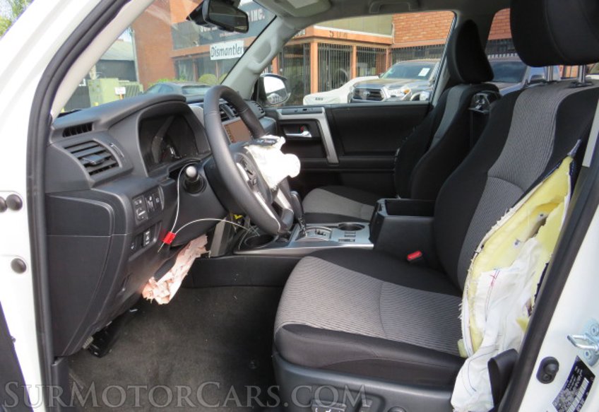 2021 Toyota 4Runner - Image 27
