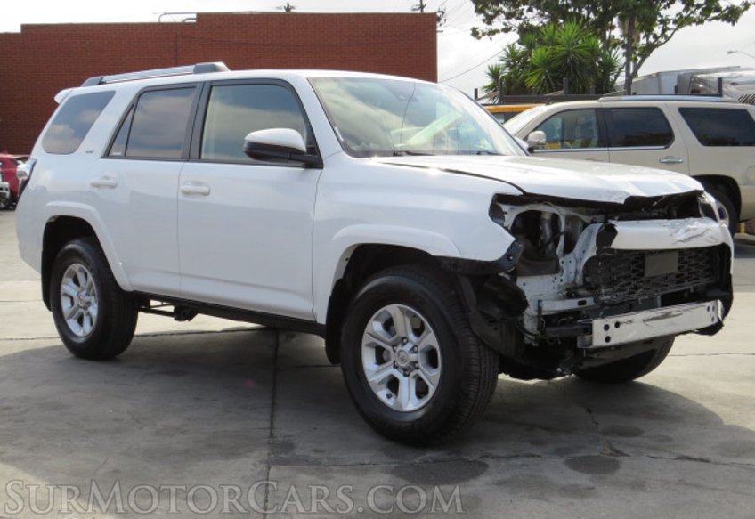 2021 Toyota 4Runner - Image 4