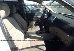2019 Honda Ridgeline - Image 5