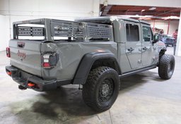 2021 Jeep Gladiator - Image 8