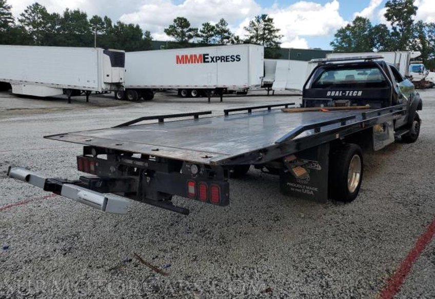 2022 Ford F-550 Super Duty - Image 5