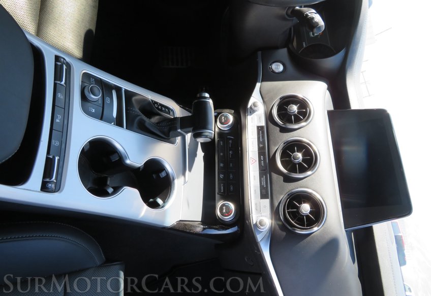 2019 Kia Stinger - Image 38
