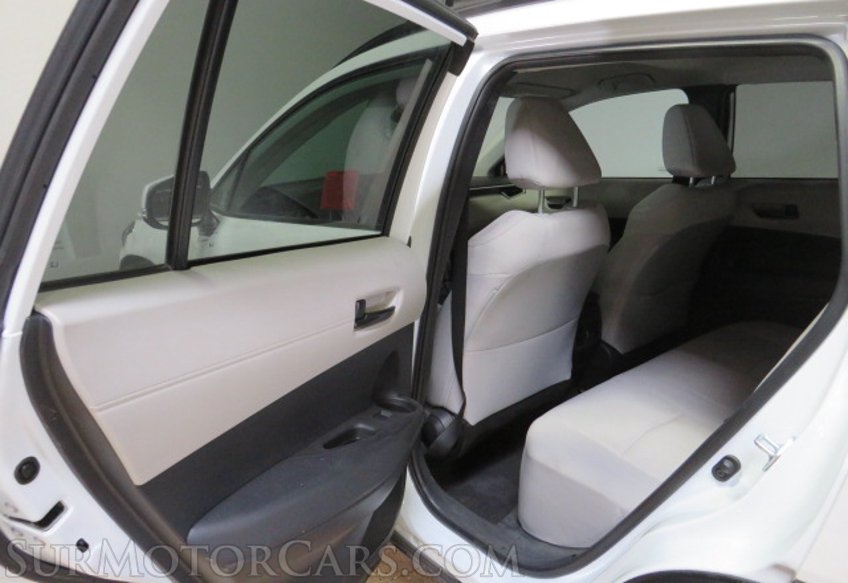 2022 Toyota Corolla Cross - Image 23