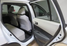 2022 Toyota Corolla Cross - Image 24