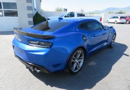 2017 Chevrolet Camaro - Image 5