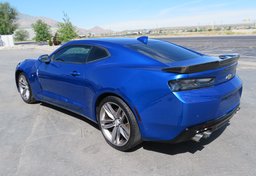 2017 Chevrolet Camaro - Image 6