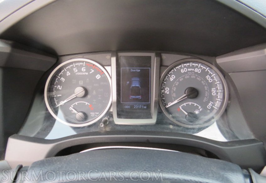 2020 Toyota Tacoma 4WD - Image 34