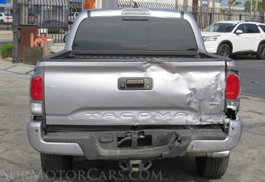 2020 Toyota Tacoma 4WD - Image 12