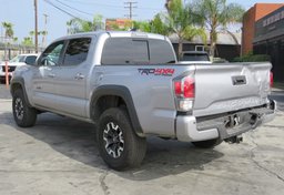 2020 Toyota Tacoma 4WD - Image 9