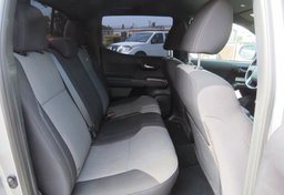 2020 Toyota Tacoma 4WD - Image 30