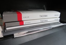 2020 Toyota Tacoma 4WD - Image 39