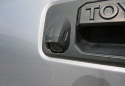 2020 Toyota Tacoma 4WD - Image 16