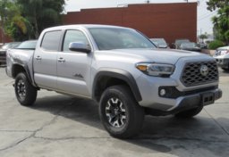 2020 Toyota Tacoma 4WD - Image 3
