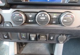 2020 Toyota Tacoma 4WD - Image 35