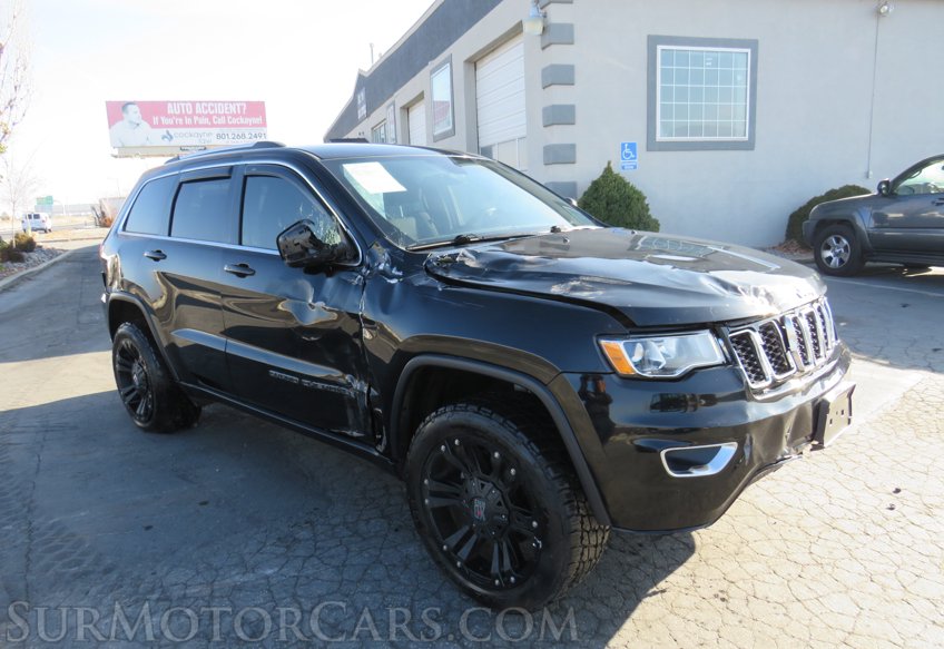 2018 Jeep Grand Cherokee - Image 2