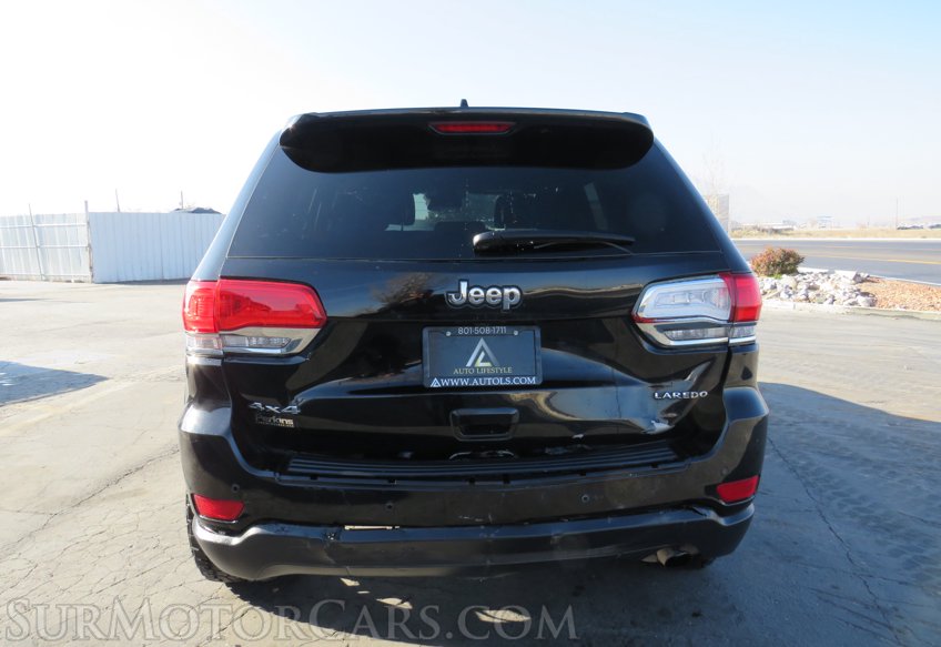 2018 Jeep Grand Cherokee - Image 12