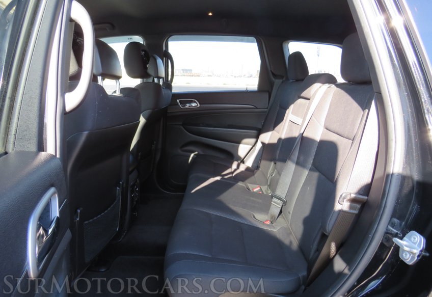 2018 Jeep Grand Cherokee - Image 30