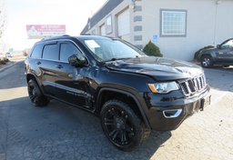 2018 Jeep Grand Cherokee - Image 2